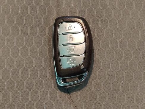 Used 2019 Hyundai Elantra Value Edition image 32