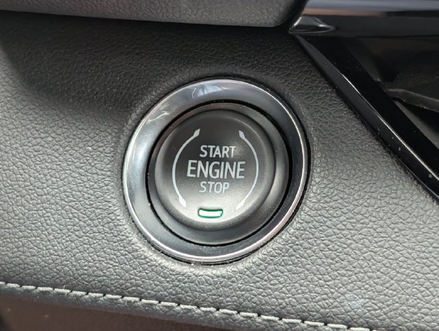 Used 2025 Buick Enclave Preferred FWD image 28