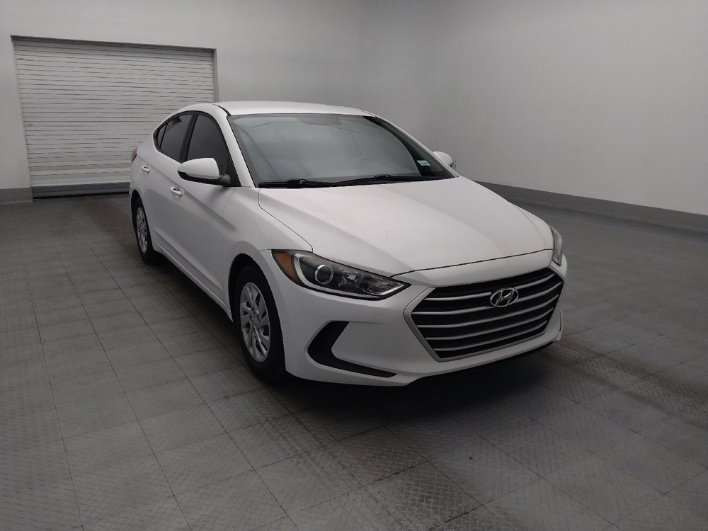 Used 2018 Hyundai Elantra SE w/ Cargo Package FWD image 13