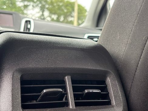 Used 2024 Chevrolet Equinox LT FWD image 25