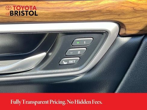 Used 2020 Honda CR-V Touring image 29
