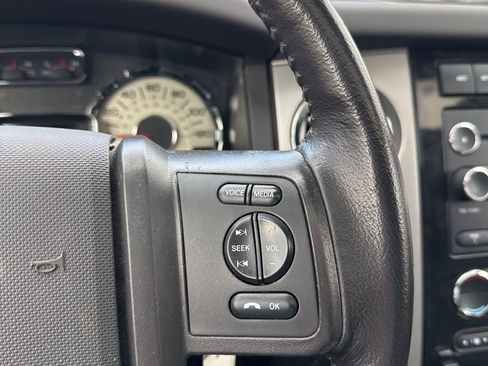 Used 2011 Ford Expedition Limited image 32