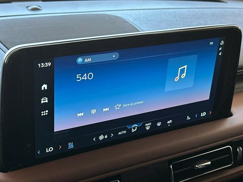 New 2026 Lincoln Aviator Reserve w/ Luxury Package RWD image 18