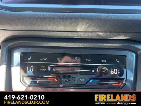 Used 2022 Volkswagen Tiguan SE image 26