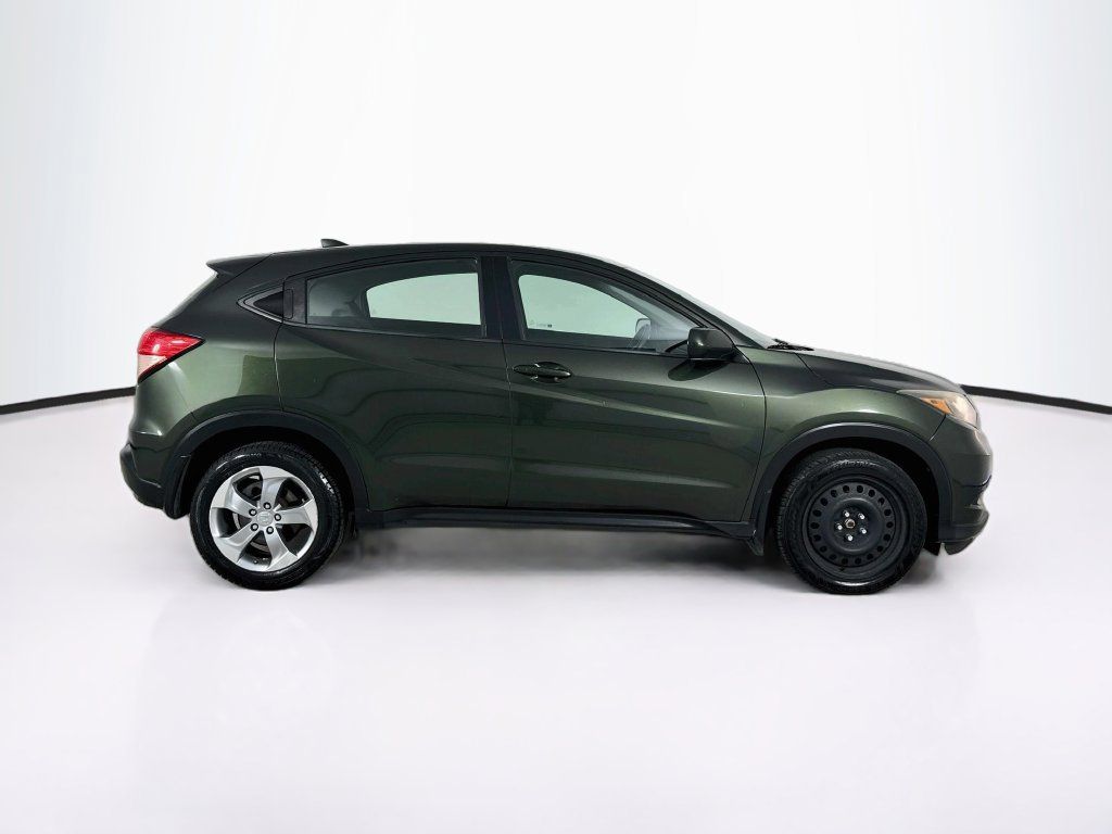 Used 2018 Honda HR-V LX image 9