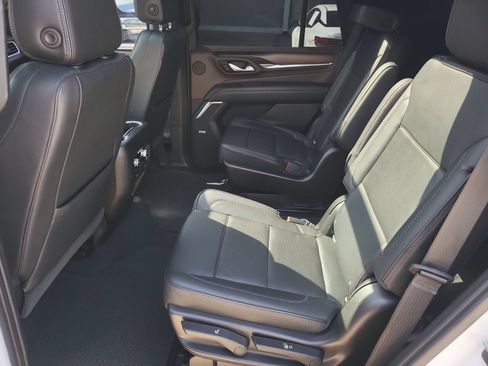 Used 2021 GMC Yukon Denali w/ Denali Premium Package RWD image 26