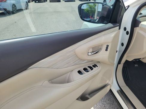 Used 2018 Nissan Murano Platinum w/ Cargo Package FWD image 19
