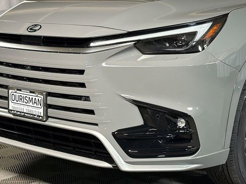 New 2026 Lexus TX 500h AWD image 3