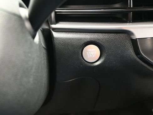 Used 2025 Kia Sorento S FWD image 30