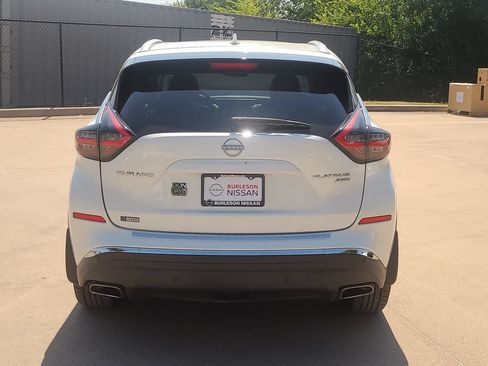 Certified 2023 Nissan Murano Platinum w/ Cargo Package AWD/4WD image 3