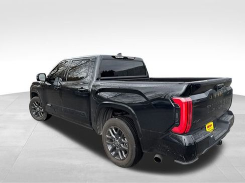 Used 2024 Toyota Tundra Platinum image 5