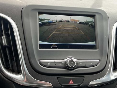 Used 2019 Chevrolet Equinox LT FWD image 21