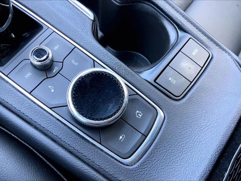 Used 2020 Cadillac XT4 Sport w/ Cold Weather Package FWD image 33