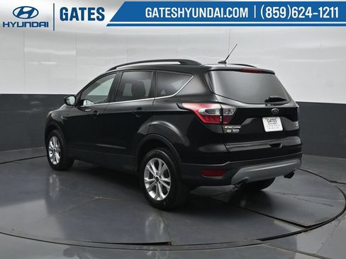 Used 2018 Ford Escape SE AWD/4WD image 8
