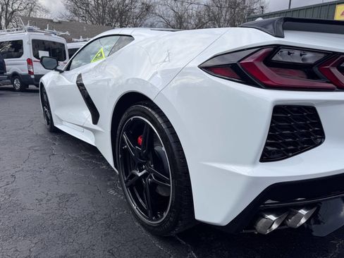 Used 2024 Chevrolet Corvette Stingray 2dr Coupe w/1LT image 16