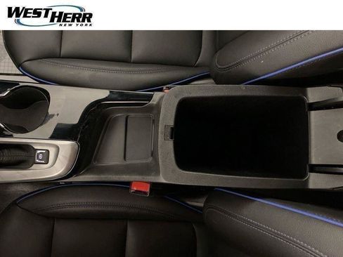 Used 2025 Buick Envista Sport Touring w/ Convenience II Package FWD image 38