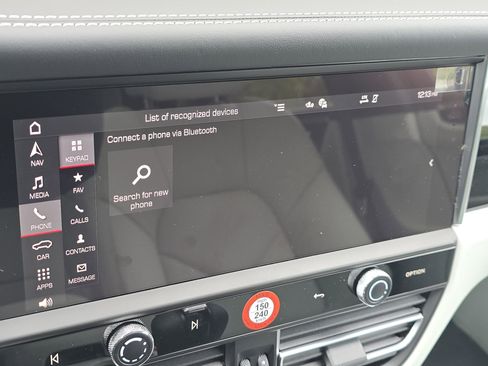 New 2026 Porsche Macan image 24