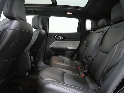 Used 2023 Jeep Compass Limited w/ Sun and Sound Group AWD/4WD image 24