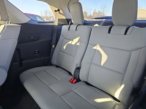 New 2026 Ford Explorer Active w/ Active Comfort Package image 27