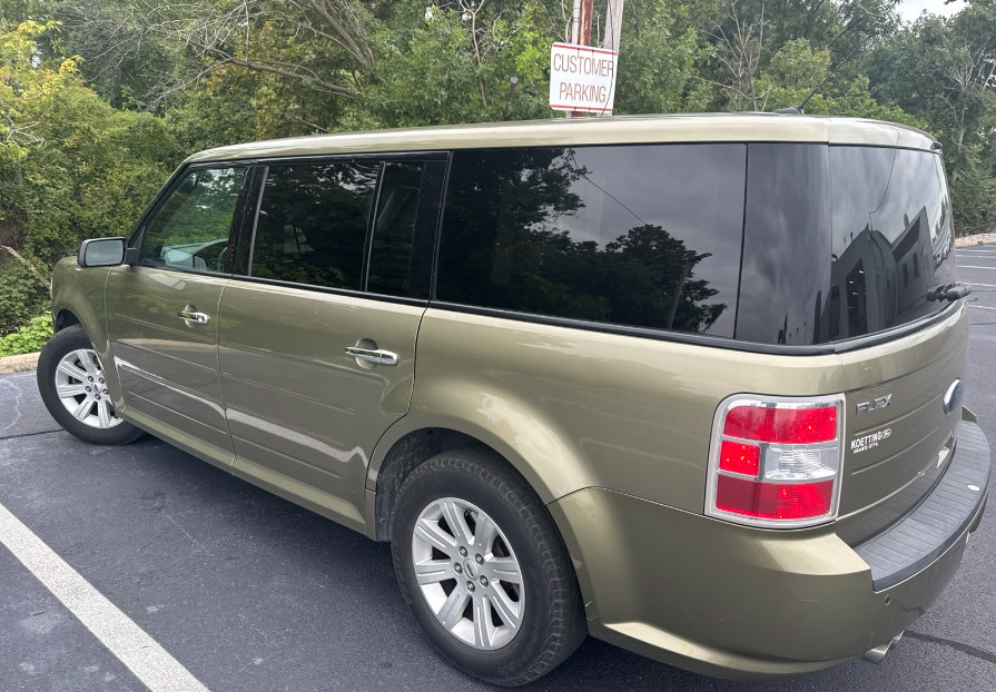 Used 2012 Ford Flex SE FWD image 3