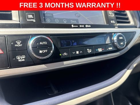 Used 2017 Toyota Highlander Limited w/ Carpet Mat Package AWD/4WD image 20