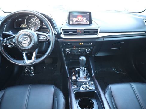 Used 2017 MAZDA MAZDA3 Touring w/ Popular Equipment Package FWD image 19