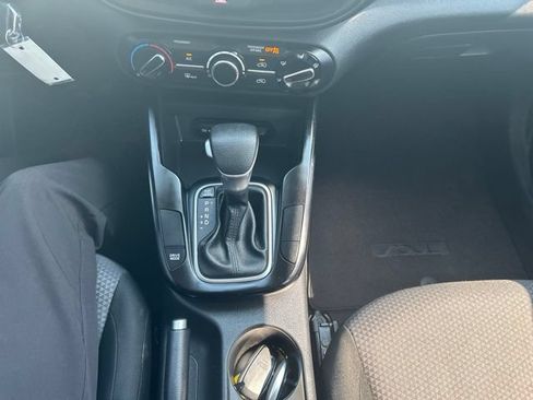 Used 2024 Kia Soul LX w/ Option Group 015 FWD image 16