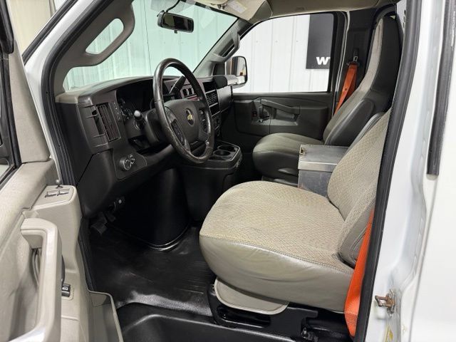 Used 2020 Chevrolet Express 2500 w/ Driver Convenience Package RWD image 12