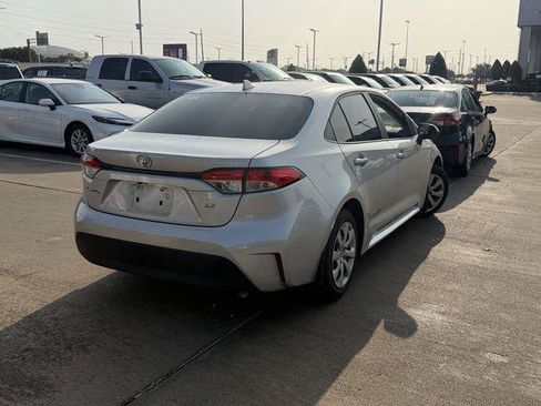 Certified 2026 Toyota Corolla LE FWD image 5