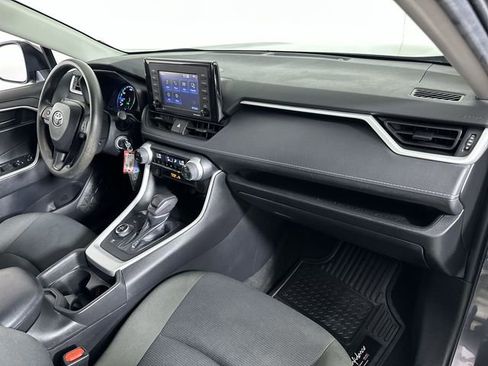 Used 2021 Toyota RAV4 LE AWD/4WD image 30