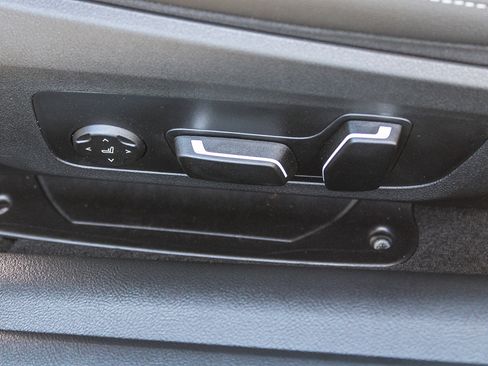 New 2026 BMW 430i Coupe w/ M Sport Package RWD image 17