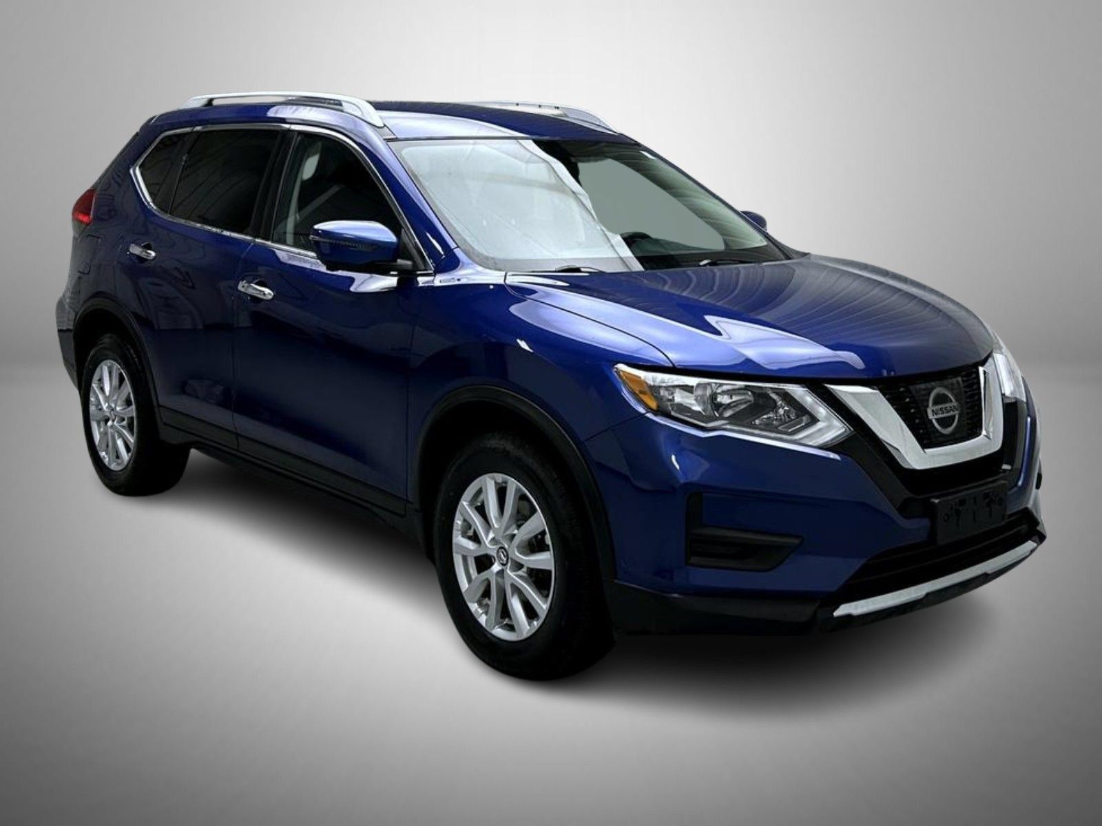 Used 2017 Nissan Rogue SV w/ SV Premium Package AWD/4WD image 3