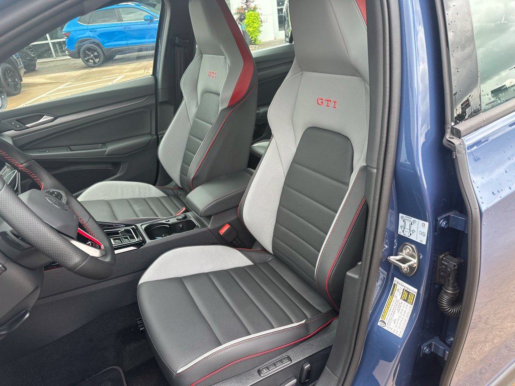 New 2026 Volkswagen GTI SE FWD image 10