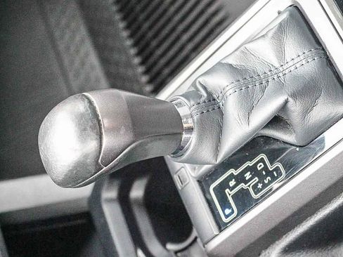 Used 2022 Toyota Tacoma TRD Sport w/ Technology Package RWD image 23