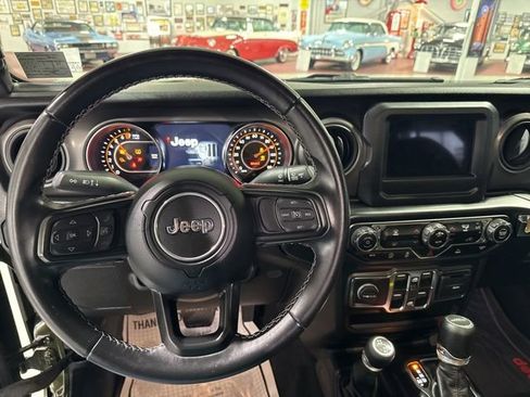 Certified 2021 Jeep Gladiator Sport image 16