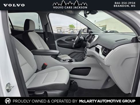 Used 2024 GMC Terrain SLE w/ Driver Convenience Package FWD image 25