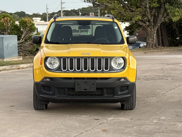 Used 2017 Jeep Renegade Sport w/ Power & Air Group AWD/4WD image 2