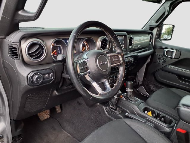 Used 2020 Jeep Wrangler Unlimited Sahara AWD/4WD image 16