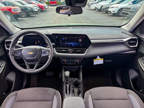 Used 2026 Chevrolet TrailBlazer LT FWD image 28