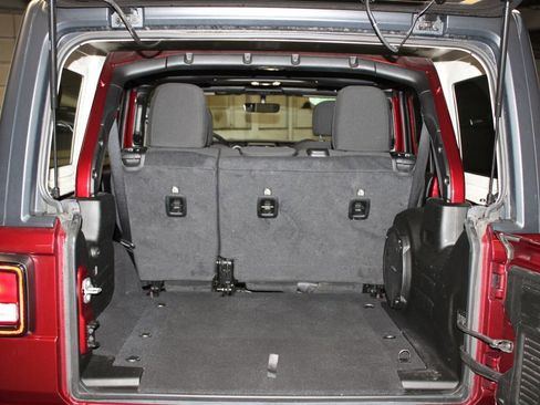 Used 2022 Jeep Wrangler Unlimited Sport image 33