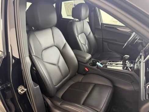 Used 2023 Porsche Macan S AWD/4WD image 24