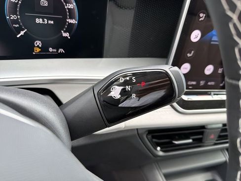 New 2026 Volkswagen Tiguan SE image 20