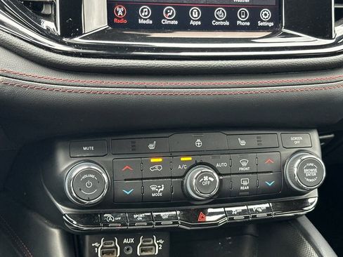 Used 2023 Dodge Durango GT image 21