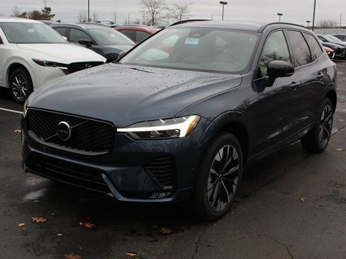 New 2026 Volvo XC60 B5 Plus w/ Protection Package Premier image 7