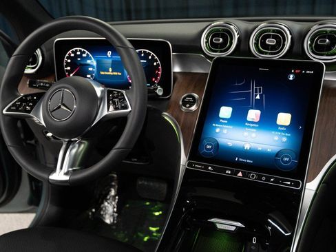 Certified 2026 Mercedes-Benz GLC 300 4MATIC image 18
