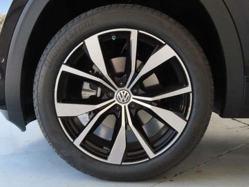 New 2026 Volkswagen Atlas SEL Premium R-Line AWD/4WD image 29