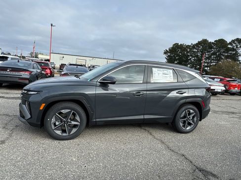 New 2026 Hyundai Tucson SEL FWD image 2
