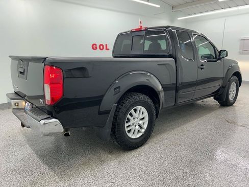 Used 2017 Nissan Frontier SV RWD image 11