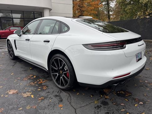 Used 2018 Porsche Panamera Turbo image 3