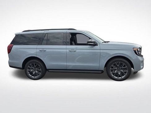 New 2026 Ford Expedition Platinum w/ Stealth Appearance Package AWD/4WD image 10